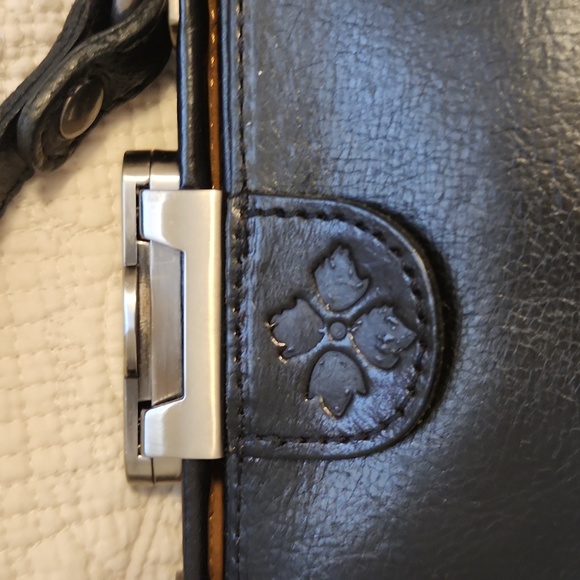Patricia nash leather cross body. Black - Picture 2 of 4